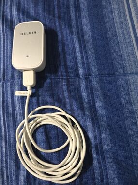 Belkin White USB Wall Charger with Long Cables